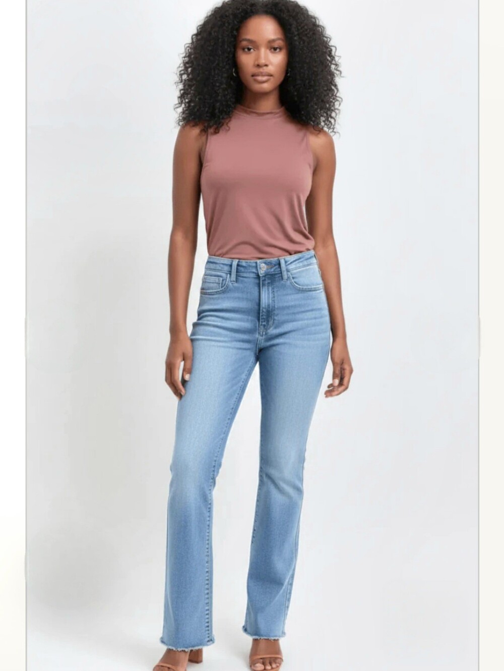 **NWT** Skyla Mid-Rise Raw Hem Boot Cut ByJudy BlueSize  32/30